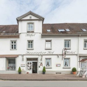 Hotel-Restaurant-Hessischer-Hof-Bad-Karlshafen---Außenansicht
